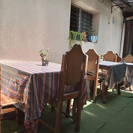 Huellas Hostal Антигуа-Гватемала Экстерьер фото