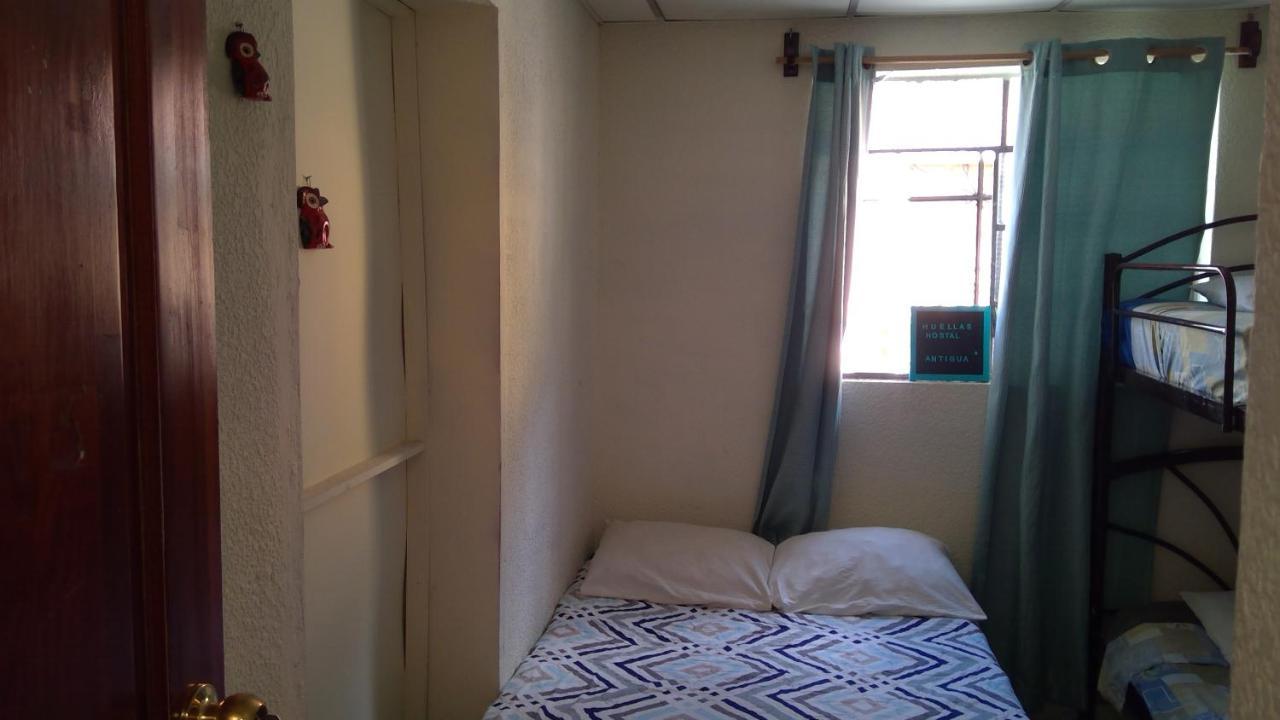 Huellas Hostal Антигуа-Гватемала Экстерьер фото