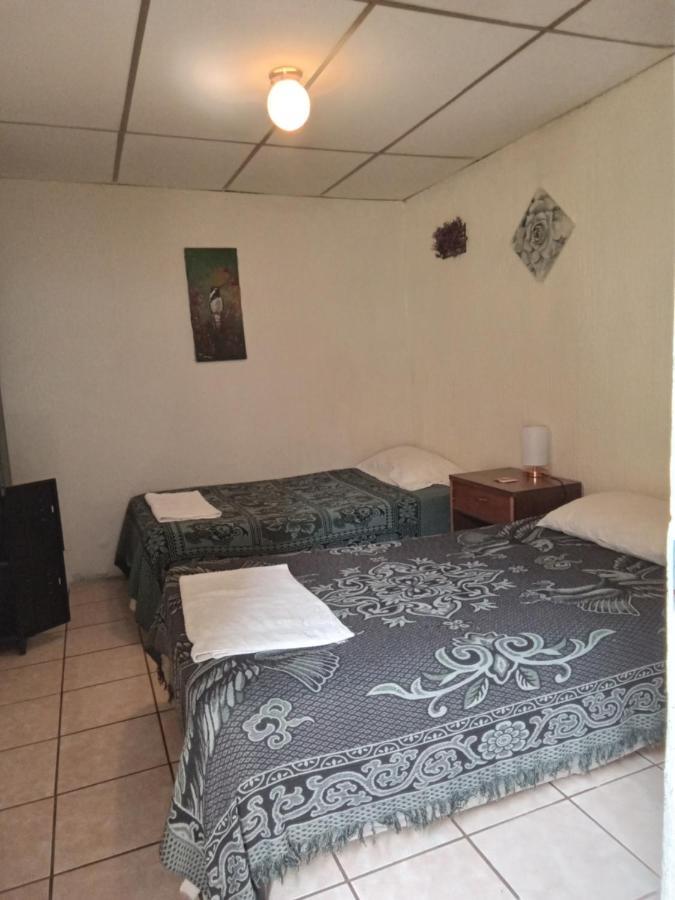 Huellas Hostal Антигуа-Гватемала Экстерьер фото